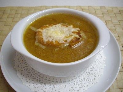 Sopa de Cebolla Francesa