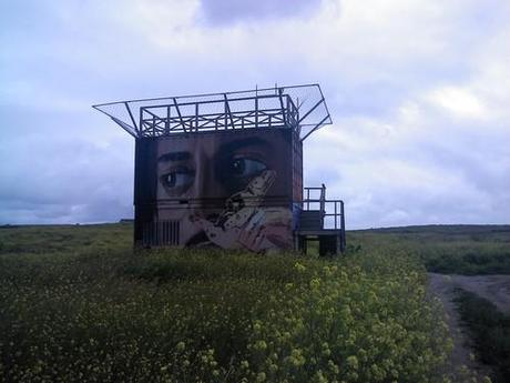 El Mosaico de los Amores de Cástulo Caseta de obra decorada por el artista urbano Belin