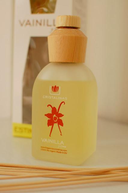 Hoy le toca el turno a la fragancia Vainilla y Lima de Cr... Hoy le toca el turno a la fragancia Vainilla y Lima de Cr...