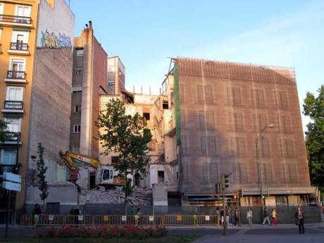Derribo de un edificio protegido en el centro de Madrid Alfonso XII-21-Paseo Infanta Isabel-13_2014_01