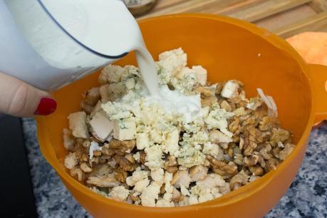 Endivias al queso azul con pollo Endivias al queso azul con pollo