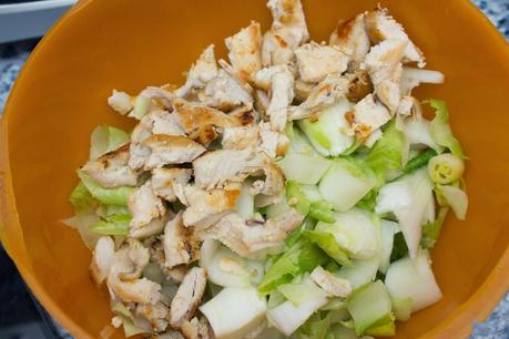 Endivias al queso azul con pollo Endivias al queso azul con pollo