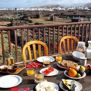 El Jallo. Lanzarote Hotel Boutique desayuno terraza el jallo ilovepitita El Jallo. Lanzarote Hotel Boutique
