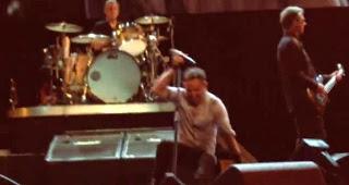 Caída de Bruce Springsteen en pleno concierto