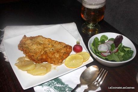 Viena, Schnitzel y Erdäpfelsalat Viena, Schnitzel y Erdäpfelsalat