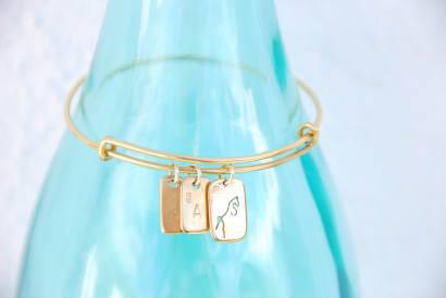 Pulsera charms oro front