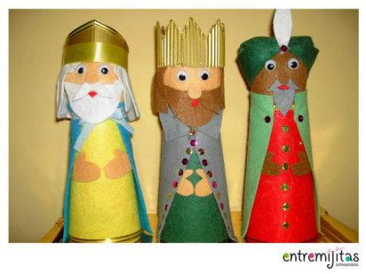 Ya vienen los Reyes Magos Tutorial para hacer unos Reyes Magos con vasitos y fieltro