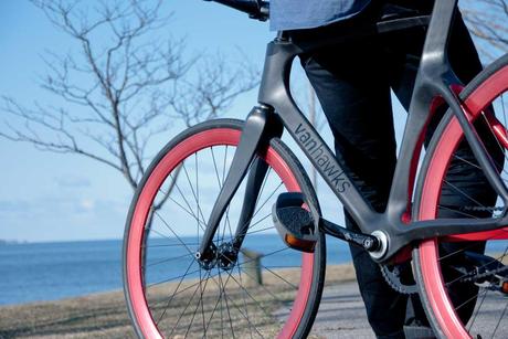 La sofisticada bicicleta inteligente Vanhawks Valour Water Full