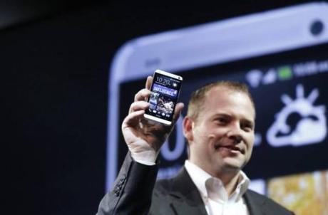 Jason Mackenzie de HTC: “Los dispositivos Samsung son para quienes quieren terminales de plástico barato” mackenzie