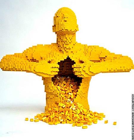 Escultura hecha con legos