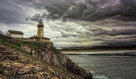 Asturias y la mar. Los Faros asturianos