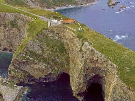 Asturias y la mar. Los Faros asturianos