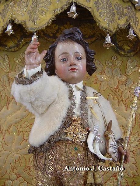 Hoy celebramos la dominica del Buen Pastor Hoy celebramos la dominica del Buen Pastor