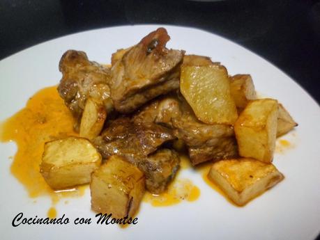 Costillas de cerdo con salsa de tomate