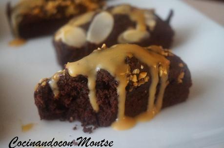 Bizcochitos con salsa de caramelos Bizcochitos con salsa de caramelos