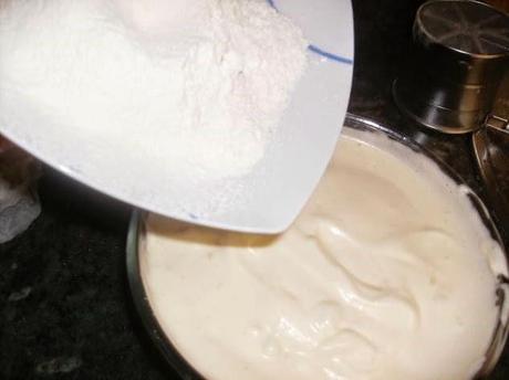 TARTA BORRACHA CON LICOR DE FRANBUESAS TARTA BORRACHA CON LICOR DE FRANBUESAS