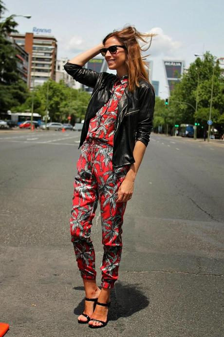 lady in red lady in red