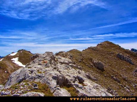 Ruta Farrapona, Albos, Calabazosa: Cómodo tramo final a la cima del Albo Occidental