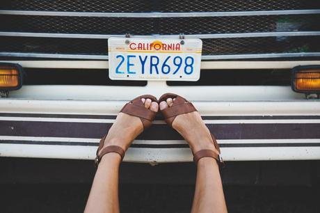 ARIZONA Arizona-Vintage_Top-Plumeti-Levis-Shorts-Outfit-Road_TRip-California-Travels-28