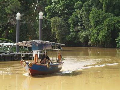 Por el Norte Sarawak: Miri y Cuevas Niah Por el Norte Sarawak: Miri y Cuevas Niah