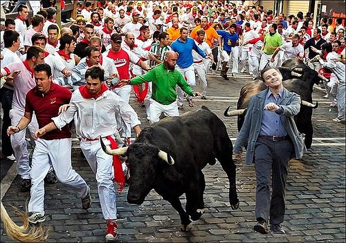 ‘Leo Strut’ … y Leonardo Di Caprio tampoco puede pasear sonriente por la calle 12829235261h21