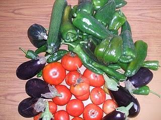 Sobre Tomates,vegetales y Economía Familiar