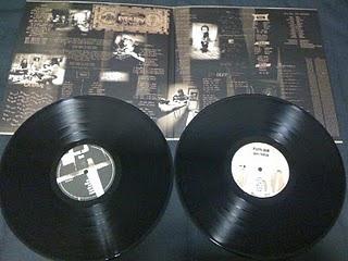 Pearl Jam - Ten (Legacy Edition) Pearl Jam - Ten (Legacy Edition)