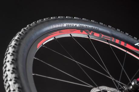 La Canyon Spectral AL 9.0 EX es una máquina de alto rendimiento con costo reducido Canyon Spectral AL 9.0 EX 2