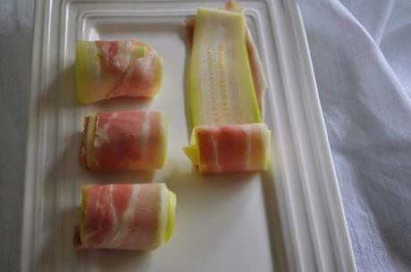 Rollitos de bacon con queso Emmental Rollitos de bacon con queso Emmental