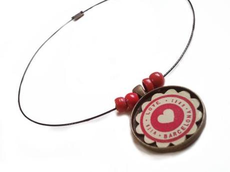 colgante love bcn Love Bcn, Yotoko pura expresión, una gargantilla con encanto!!!