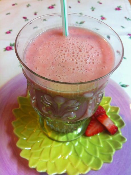 Smoothie De Fresas, Plátano Y Yogur Smoothie De Fresas, Plátano Y Yogur