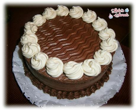 TARTA SIN GLUTEN DE CHOCOLATE CON LECHE Y CHOCOLATE BLANCO TARTA SIN GLUTEN DE CHOCOLATE CON LECHE Y CHOCOLATE BLANCO