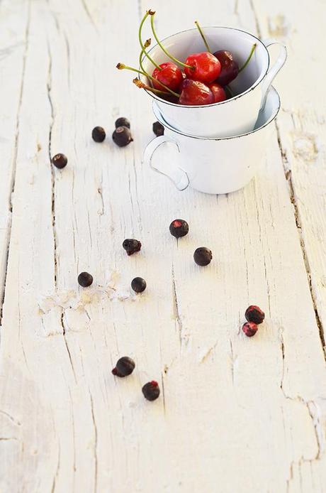 “Eton Mess” de cerezas con grosellas liofilizadas