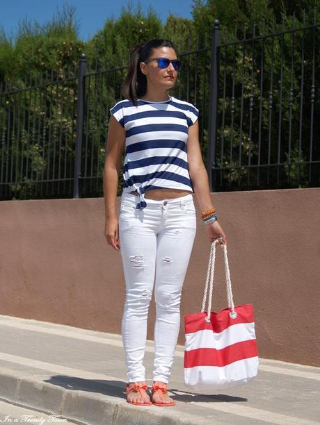 OUTFIT SAILOR LOOK