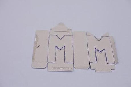 DIY iniciales de los novios: Unas letras con lana muy cucas DIY iniciales de los novios: Unas letras con lana muy cucas