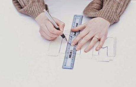 DIY iniciales de los novios: Unas letras con lana muy cucas DIY iniciales de los novios: Unas letras con lana muy cucas