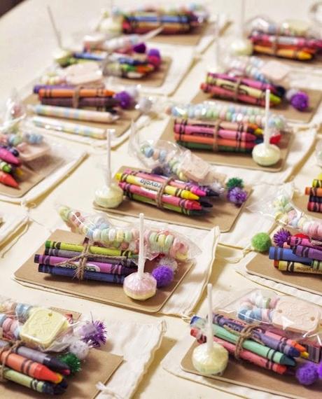 Ideas cucas para decorar la mesa de los niños en una boda Ideas cucas para decorar la mesa de los niños en una boda