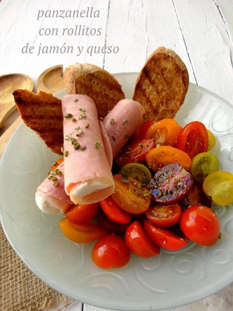 Ensalada Panzanella con Rollitos de Jamón y Queso Ensalada Panzanella con Rollitos de Jamón y Queso
