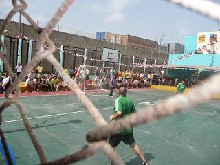 UNA VISITA A LA CÁRCEL