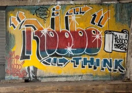 Guerra de Grafittis- Bansky vs Robbo Guerra de Grafittis- Bansky vs Robbo