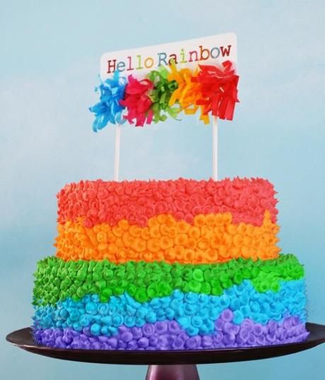tarta decorada arcoiris