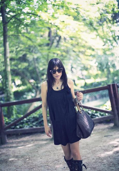 street style barbara crespo el retiro black hector boots fashion blogger outfit blog de moda lbd