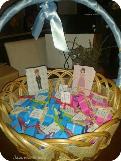 Jabones felices en una comunión Jabones felices en una comunión