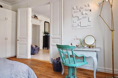 APARTAMENTO DE ESTILO NÓRDICO CON ELEMENTO DE RECICLAJE Y ANTICUARIO APARTAMENTO DE ESTILO NÓRDICO CON ELEMENTO DE RECICLAJE Y ANTICUARIO