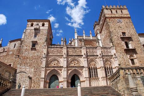 GUADALUPE: MONASTERIO GUADALUPE: MONASTERIO