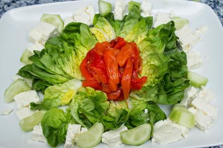 ensalada griega de pimientos asados caseros y queso feta ensalada griega de pimientos asados caseros y queso feta