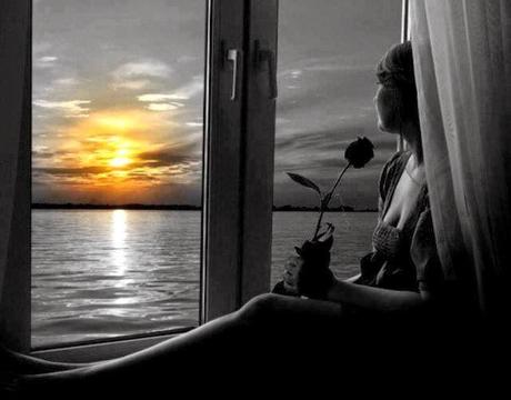 ME HE QUEDADO EN LA TARDE DESPIERTO... ME HE QUEDADO EN LA TARDE DESPIERTO...