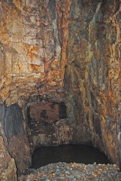 LOGROSÁN: LA MINA COSTANAZA DE FOSFORITA LOGROSÁN: LA MINA COSTANAZA DE FOSFORITA