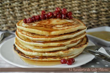 Tortitas americanas sin lactosa y caja Degustabox