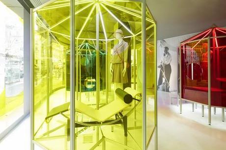 Las nuevas propuestas de la exquisita Cassina. El diseño más clásico del futuro. 6 CASSINA Charlotte Perriand un'icona della modernità